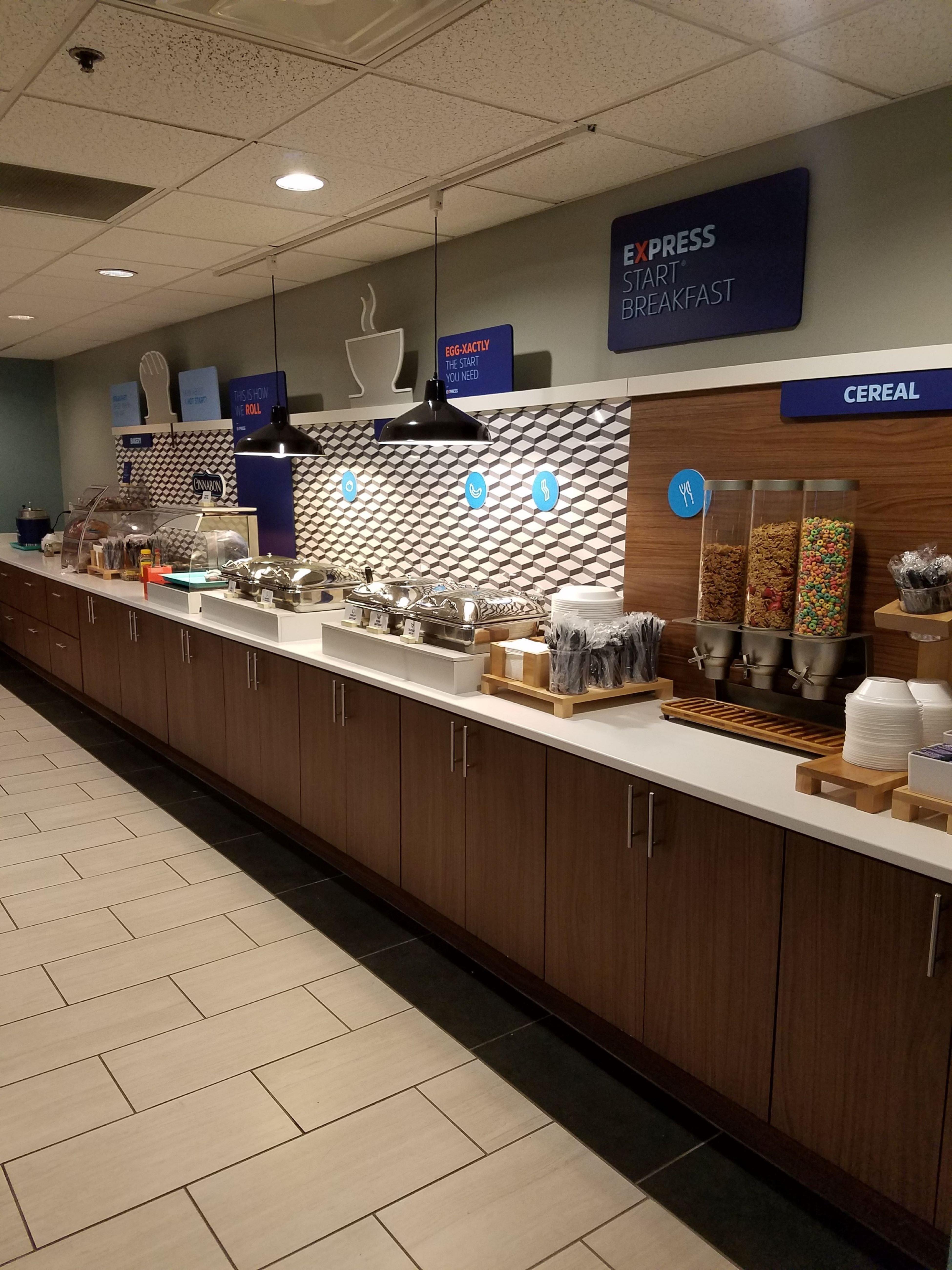 Holiday Inn Express Hotel & Suites Kingsport-Meadowview I-26 By Ihg Eksteriør bilde